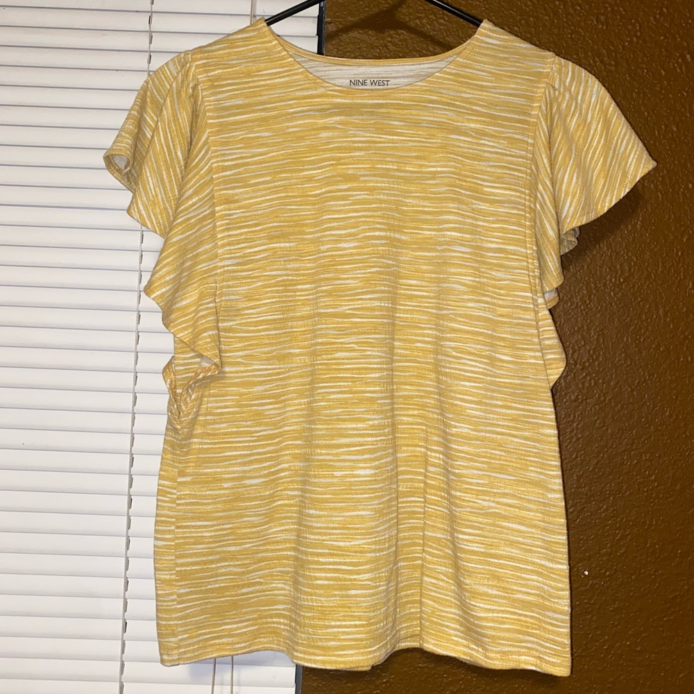 Nine West top (size XS)
